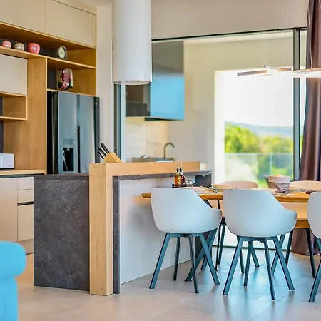 Diva Villa *